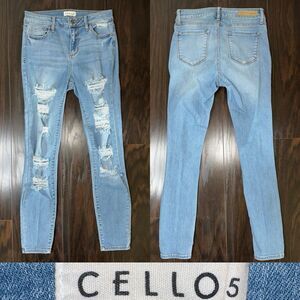 Cello Jeans Women’s 5 Light Wash Distressed Destroyed Skinny Leg Mid Rise Denim